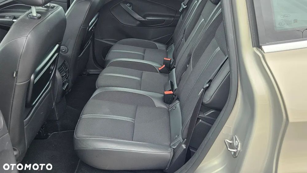 Ford C-MAX 1.5 TDCi Start-Stop-System Titanium - 18