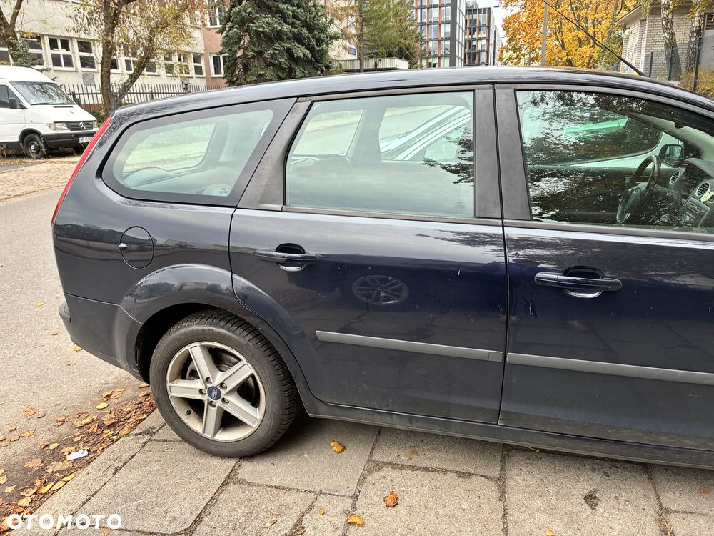 Ford Focus 2006 photo 2