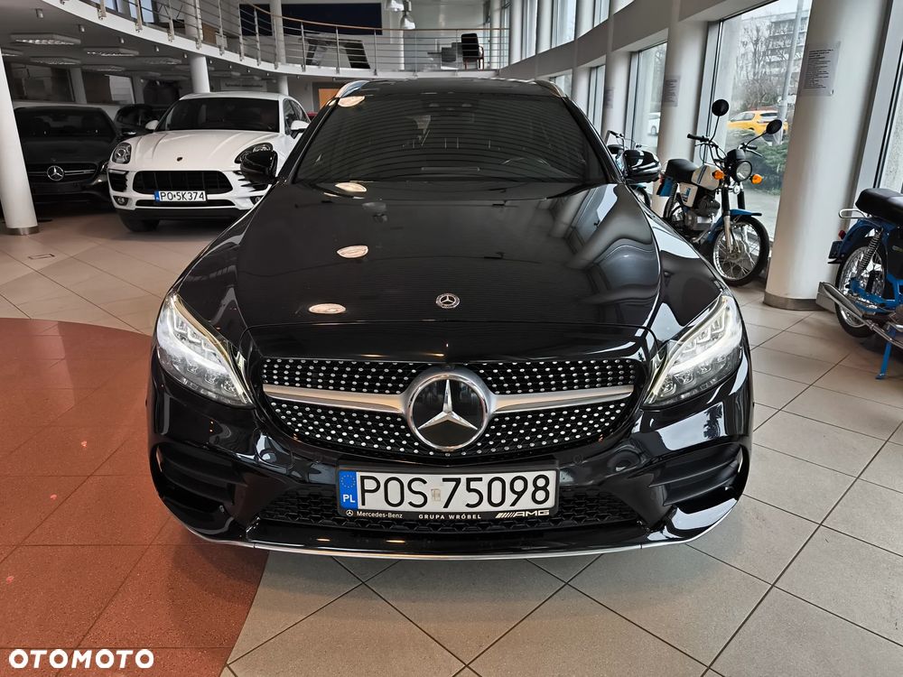 Mercedes-Benz Klasa C 200 4Matic 9G-TRONIC - 2