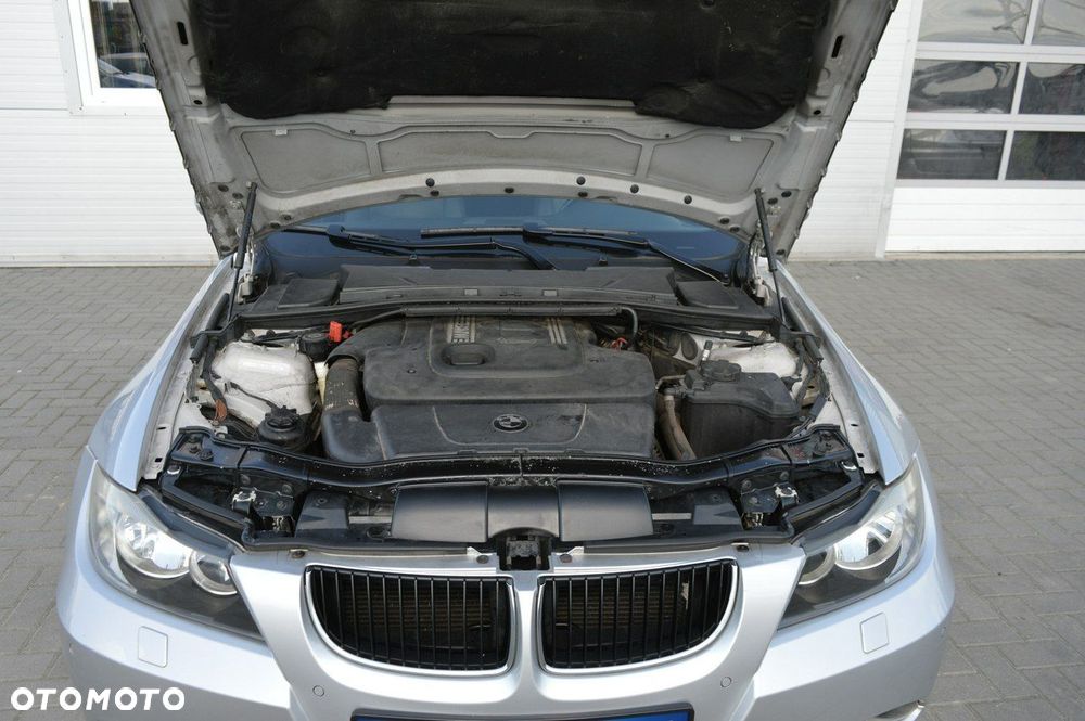 BMW Seria 3 320d - 34