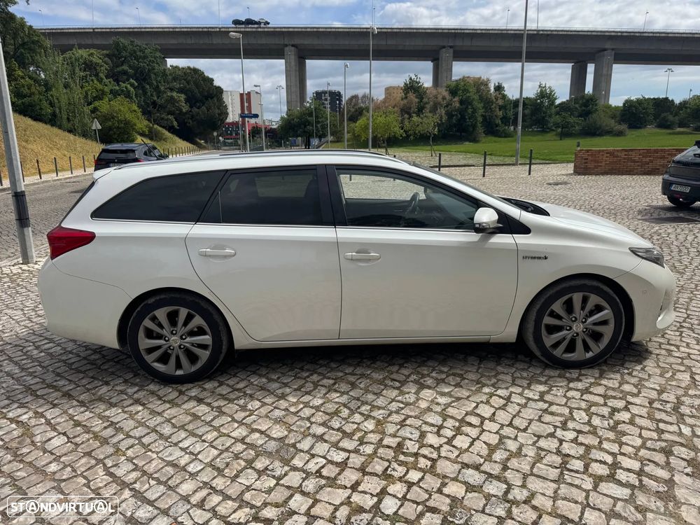 Toyota Auris Touring Sports 1.8 HSD Sport+Skyview - 7
