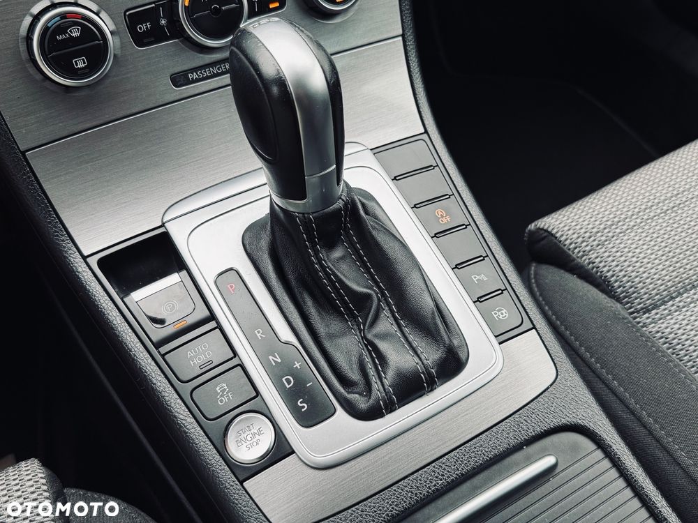 Volkswagen Passat Variant 1.4 TSI DSG BlueMotion Technology Exclusive - 28