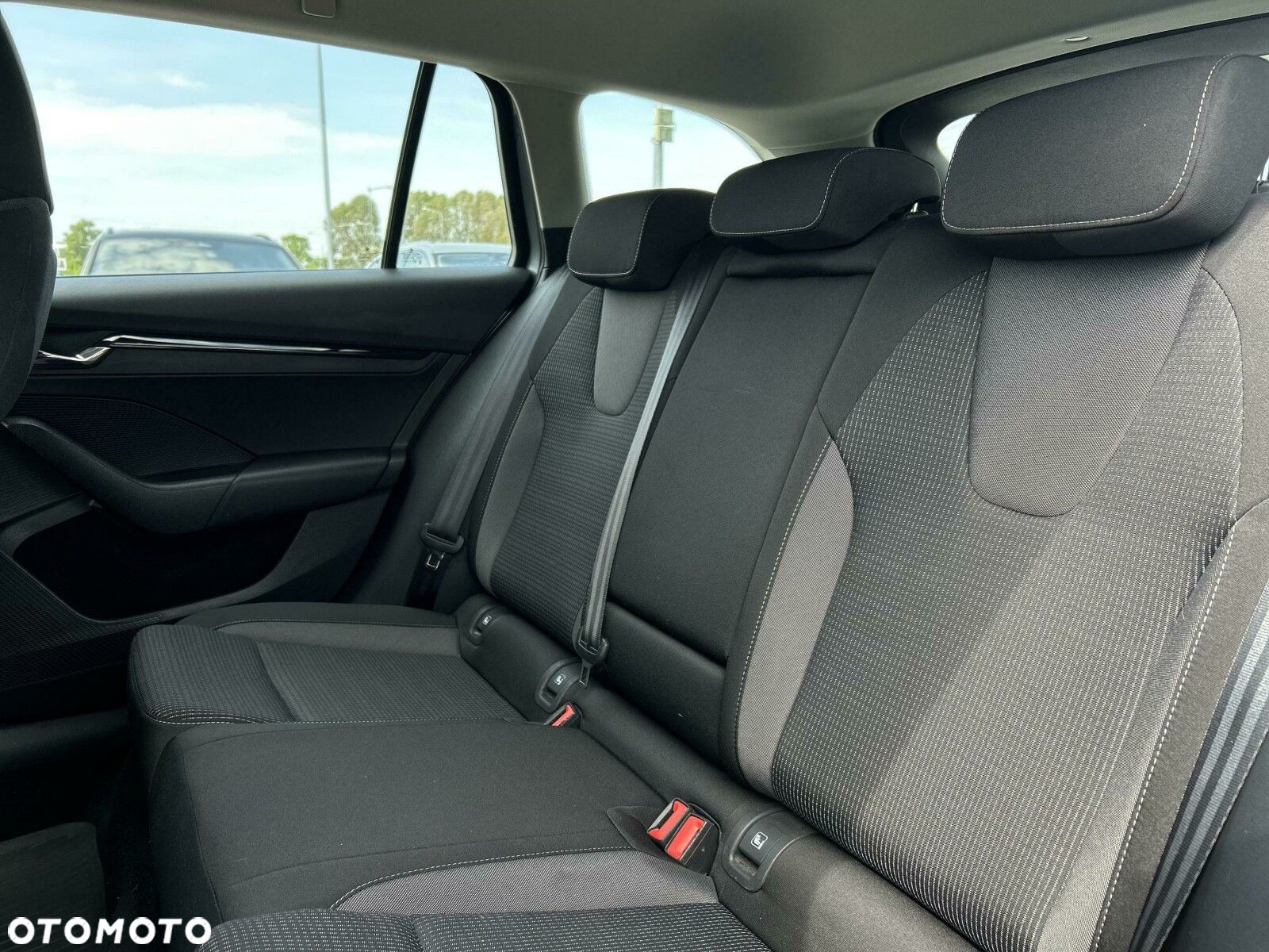 Skoda Octavia 1.5 TSI ACT Ambition - 17