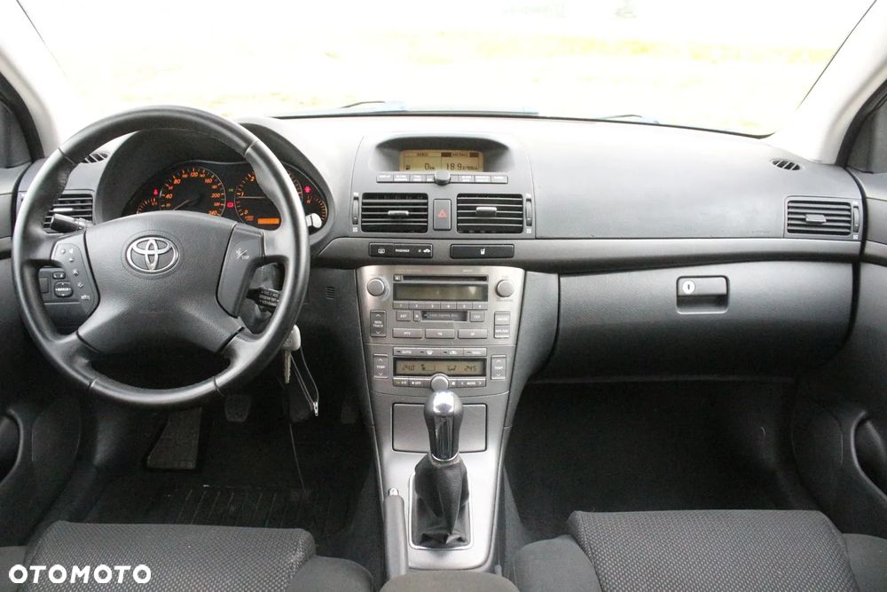 Toyota Avensis 2.0 D-4D Combi - 27