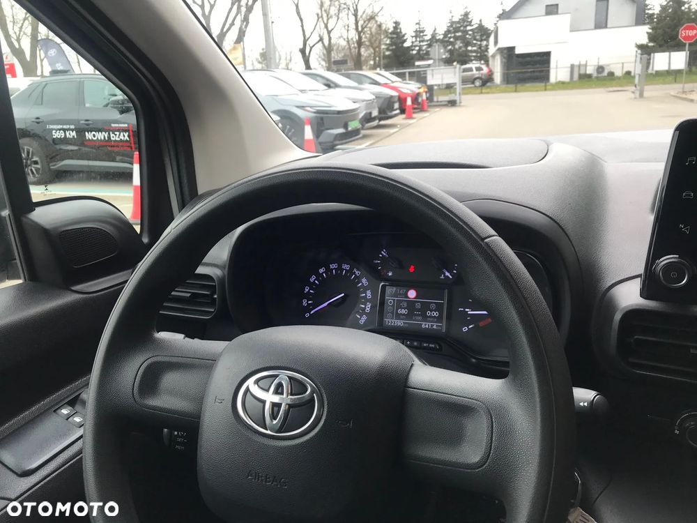 Toyota Proace City Verso 1.5 D-4D Business - 20