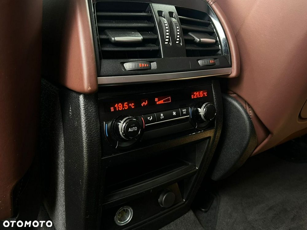 BMW X6M - 24