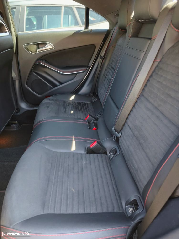 Mercedes-Benz CLA 180 d 7G-DCT AMG Line - 6