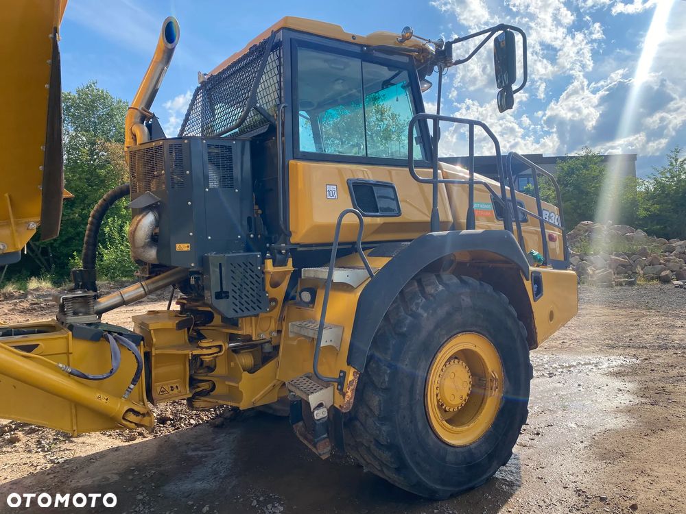 Bell B30E, TYLKO 4770 MTH, Z NIEMIEC, TYLNA KLAPA, SZEROKIE KOŁA MICHELIN, PIĘKNY STAN - 13