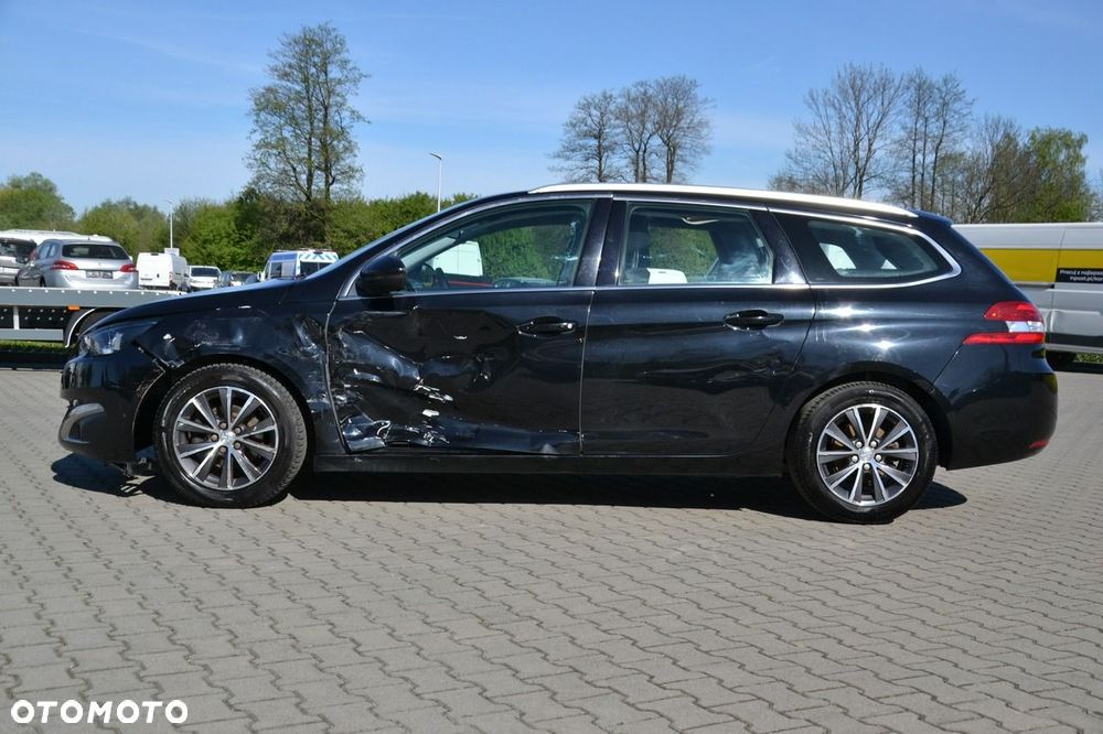 Peugeot 308 - 4