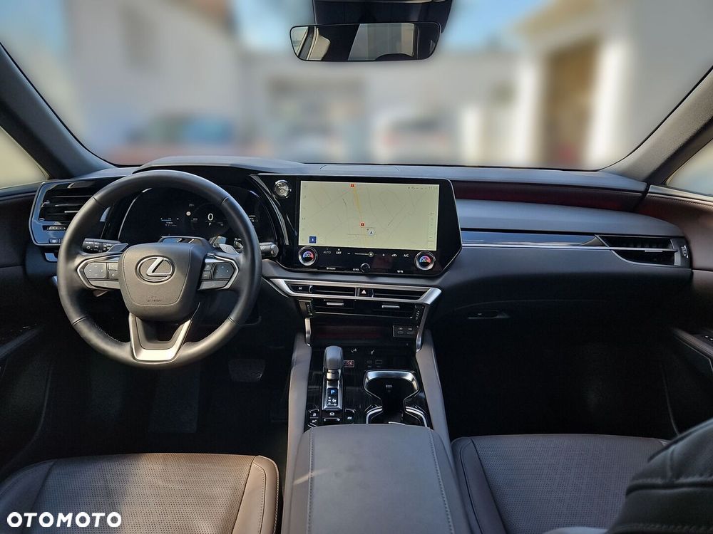 Lexus RX - 8