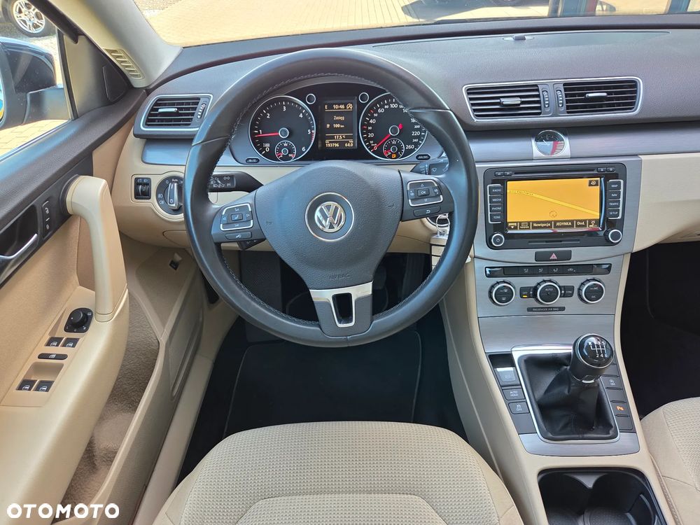 Volkswagen Passat 2.0 TDI 4Motion BlueMotion Technol Business Edition - 18