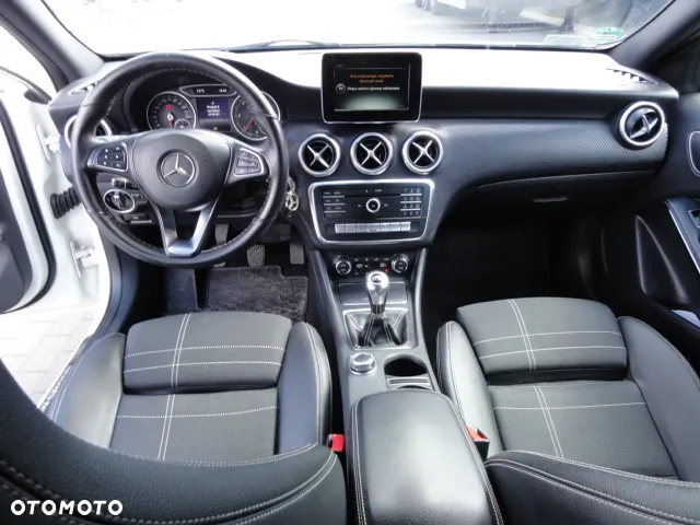 Mercedes-Benz Klasa A 180 d AMG Line - 12