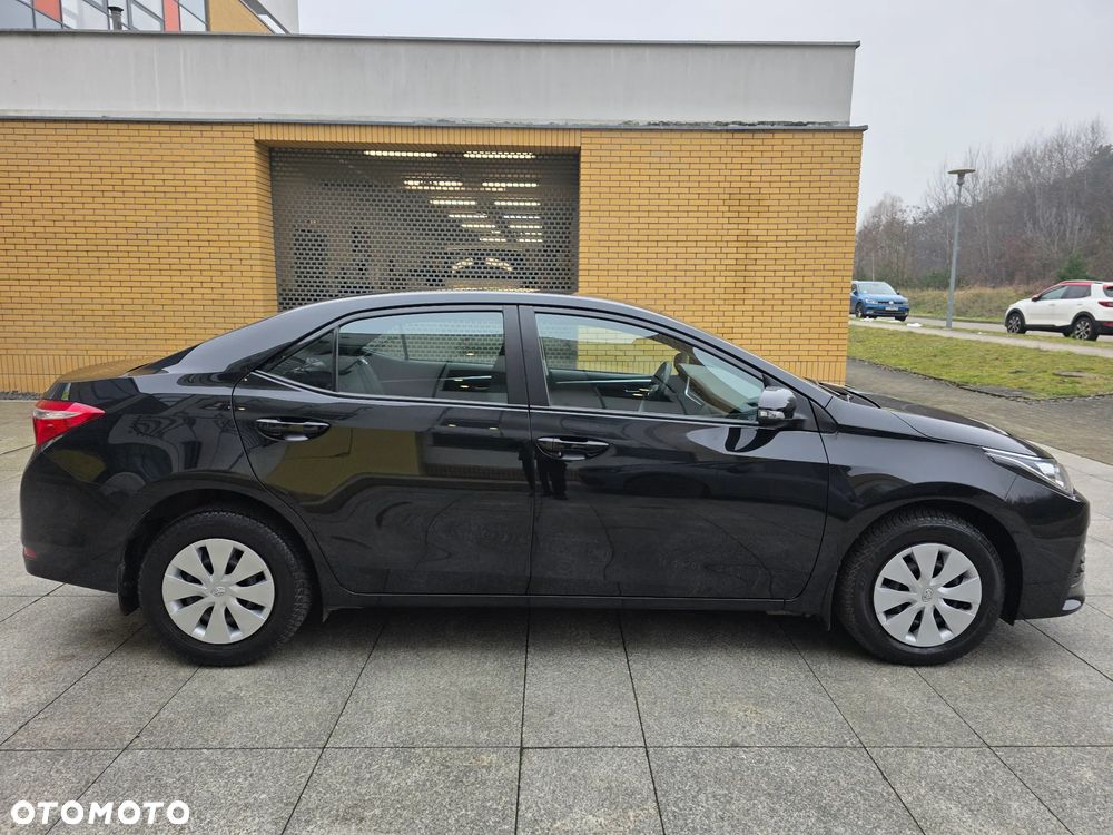 Toyota Corolla 1.6 Active EU6 - 9