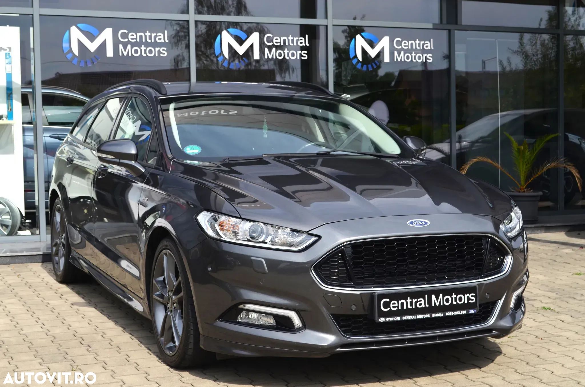 Ford Mondeo 2.0 TDCi Powershift ST Line High - 1