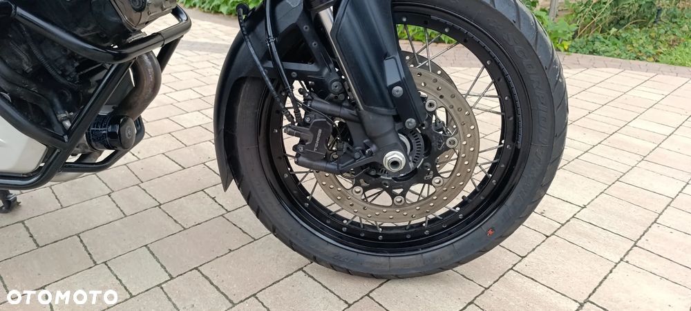 Suzuki V-STROM - 29