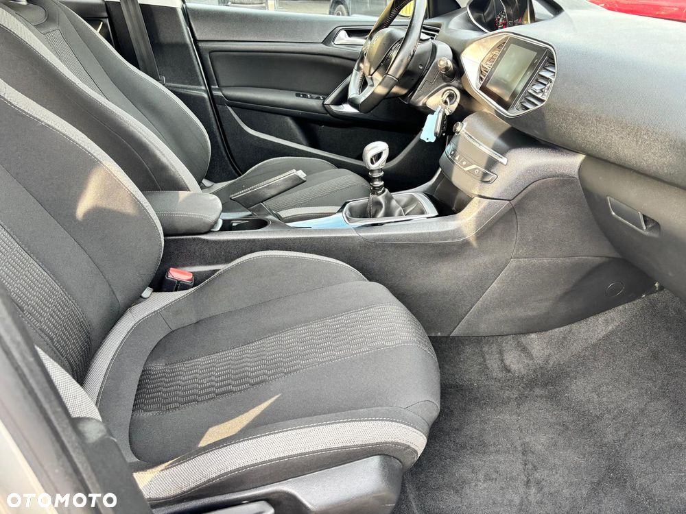 Peugeot 308 - 20