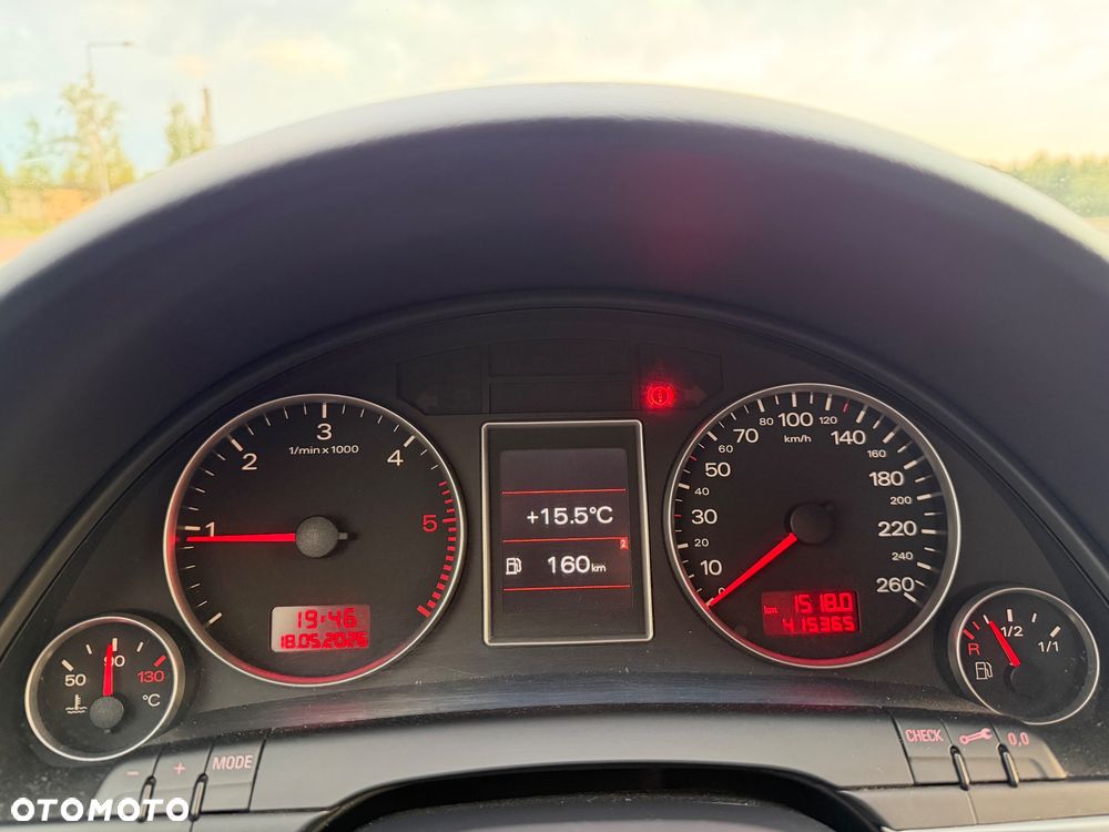 Audi A4 Avant 2.0 TDI DPF - 13