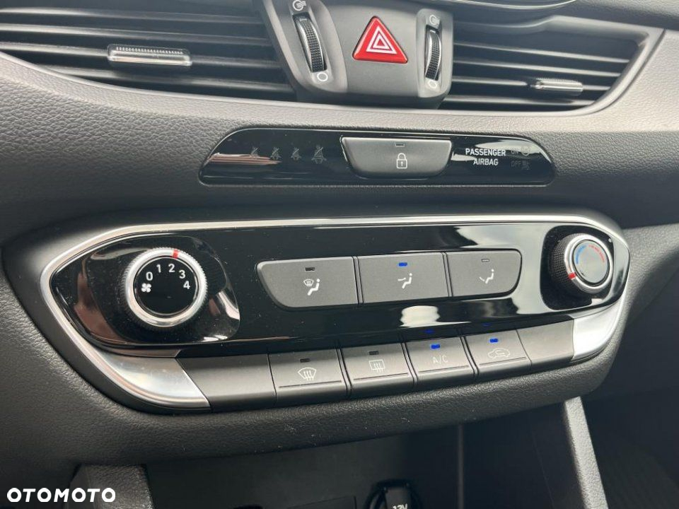 Hyundai i30 - 18