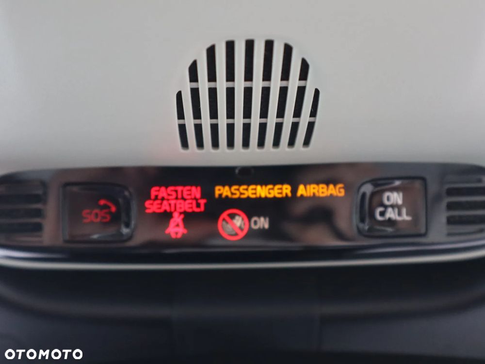 Volvo XC 40 T3 Momentum Pro - 27