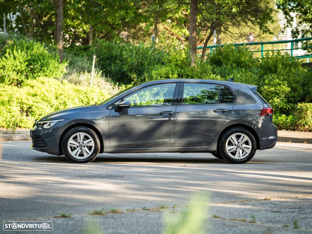 VW Golf 1.0 eTSI Life DSG - 26