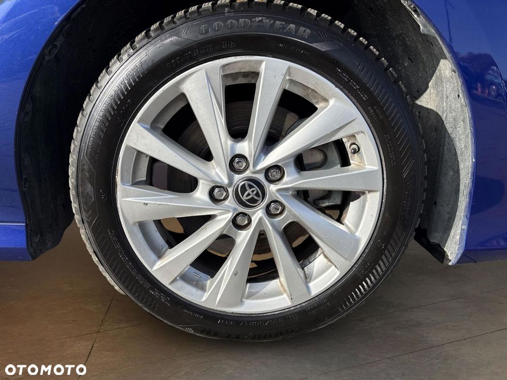 Toyota Camry 2.5 Hybrid Comfort CVT - 18