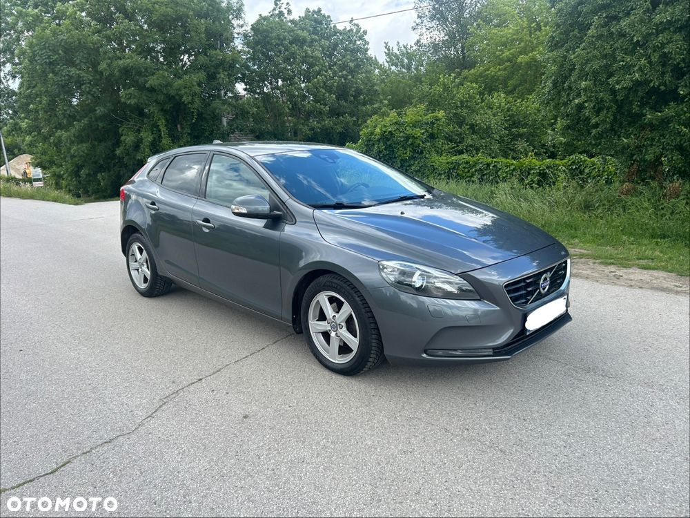 Volvo V40 D2 You - 3