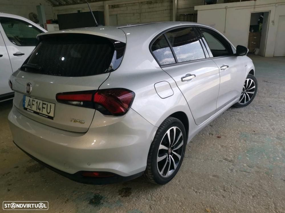 Fiat Tipo 1.3 M-Jet Lounge - 2