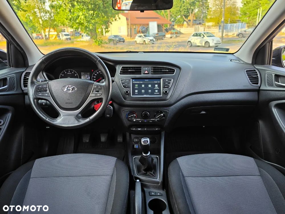 Hyundai i20 - 14