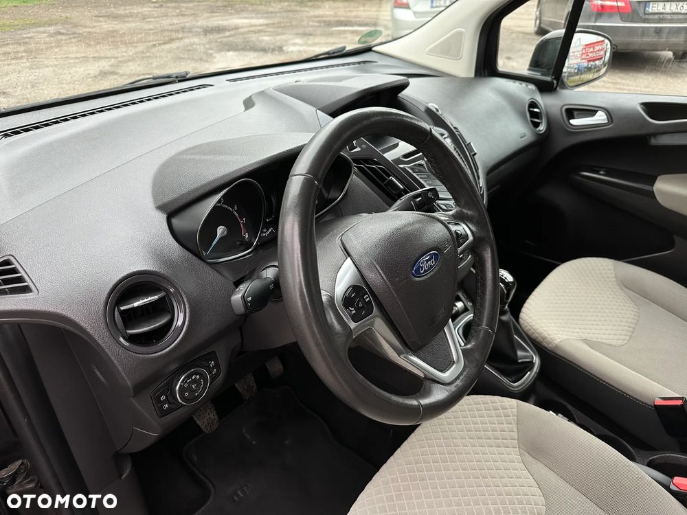Ford Tourneo Courier 1.0 EcoBoost Titanium - 17