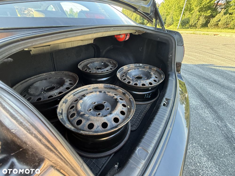 Hyundai Sonata - 8