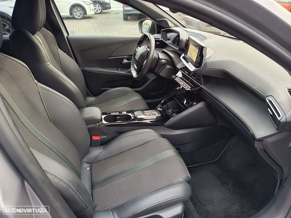 Peugeot e-208 50 kWh GT Pack - 10