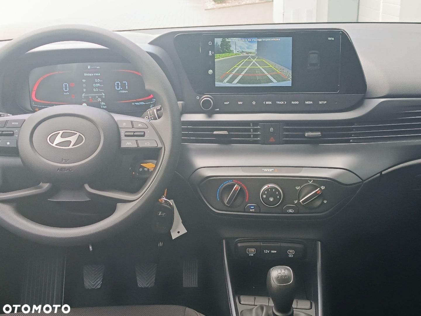 Hyundai Bayon 1.2 MPI Pure - 24