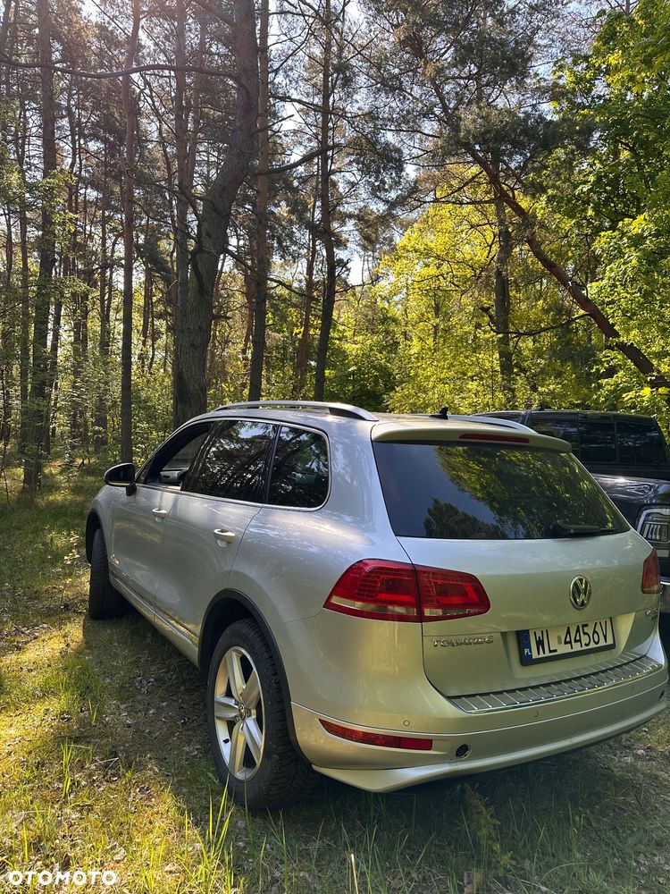Volkswagen Touareg 3.0 V6 TDI BMT R-Style - 3