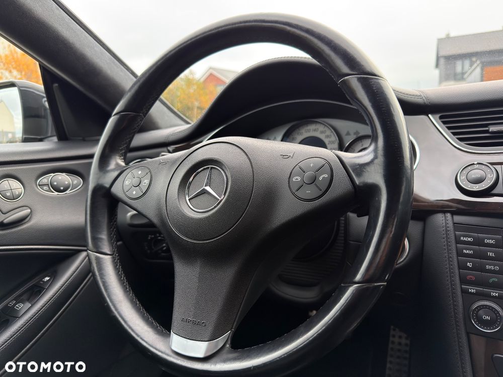 Mercedes-Benz CLS - 38
