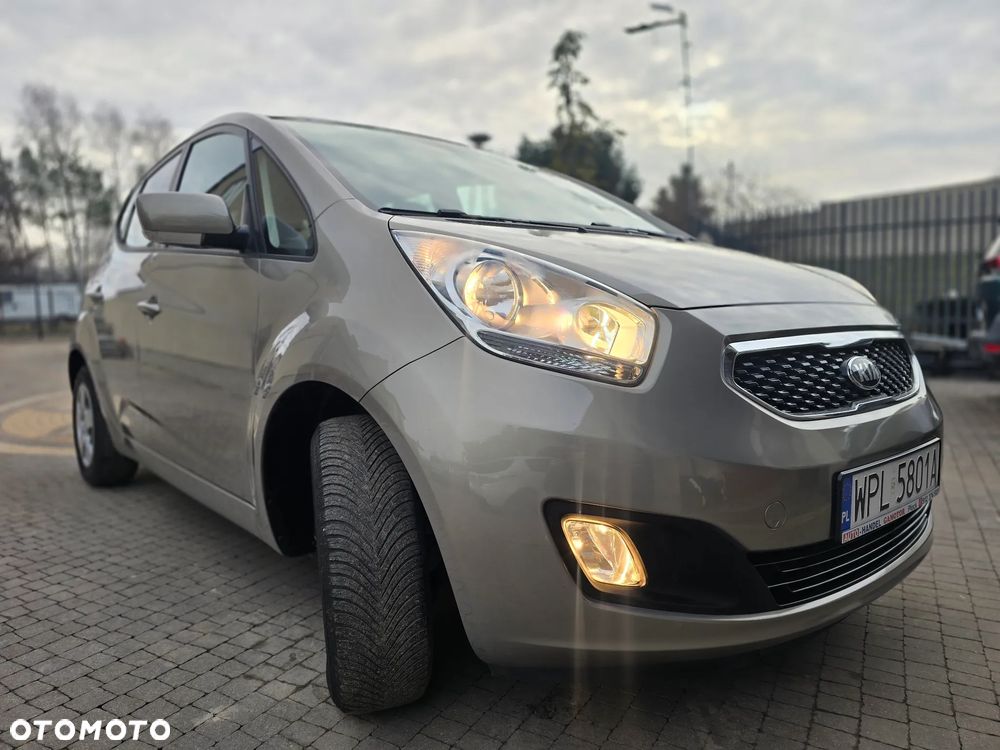 Kia Venga - 12
