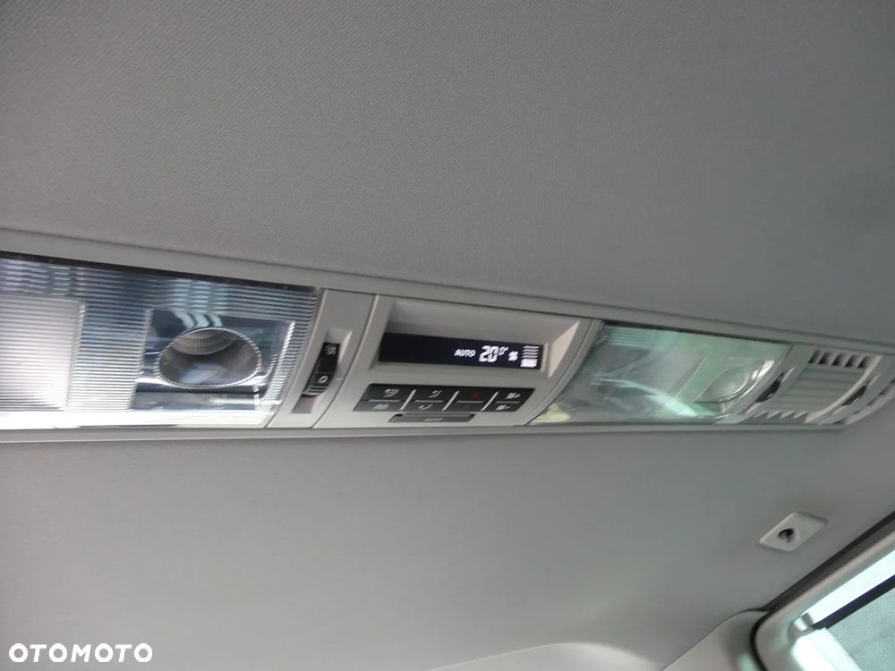 Volkswagen Multivan 2.0 TDI L1 Highline DSG - 32