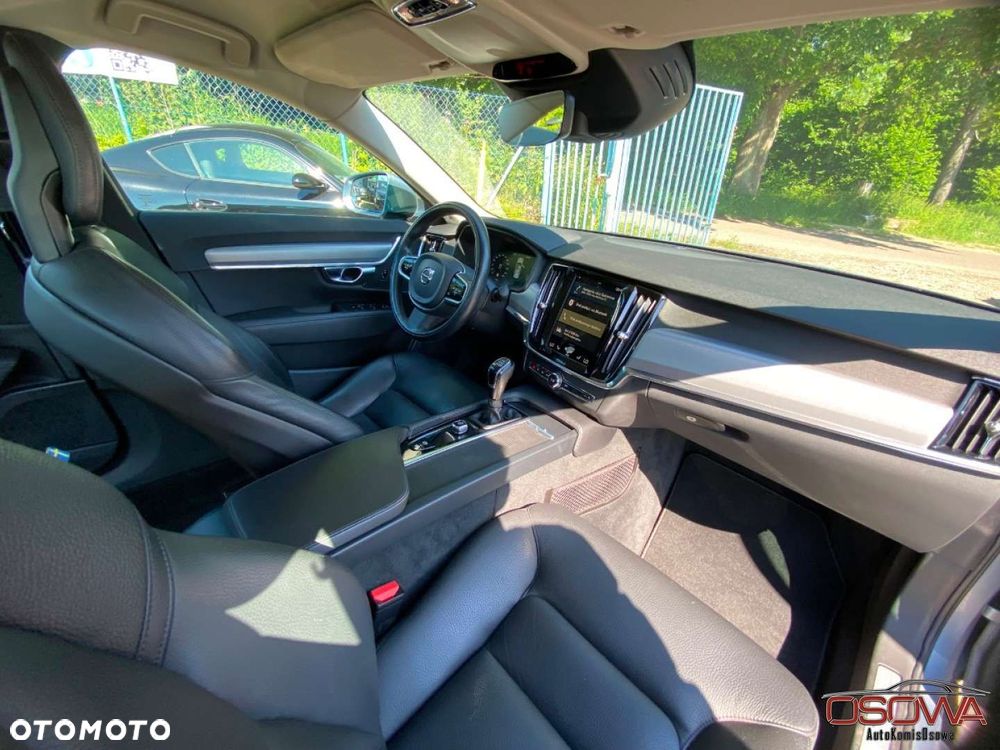 Volvo S90 - 25