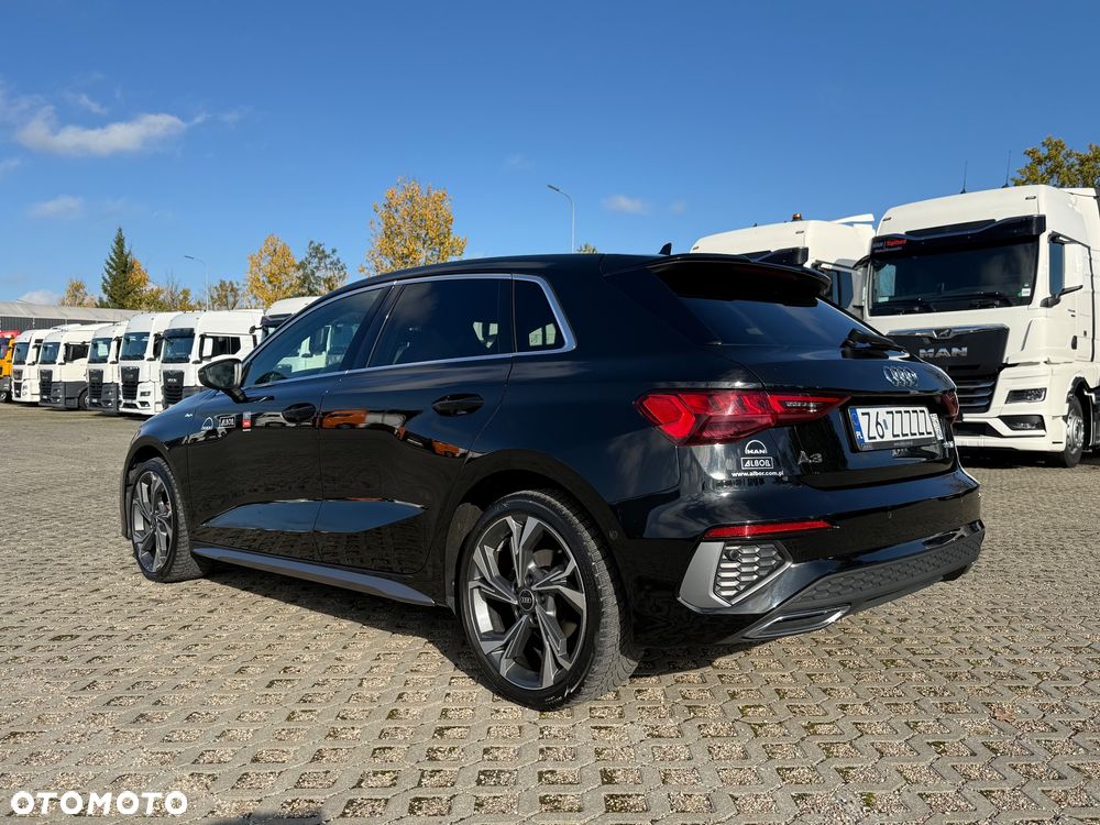 Audi A3 Sportback - 4
