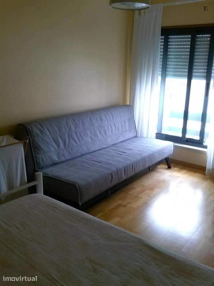 Quarto - localizado em Olivais Lisbon - Grande imagem: 3/17