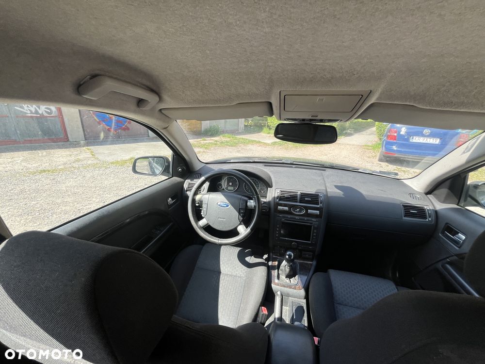 Ford Mondeo 2.2 TDCi Ghia - 13