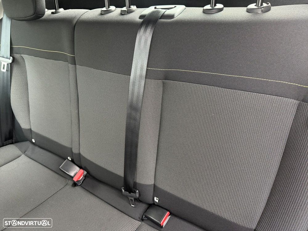 Citroën C3 1.2 PureTech Plus - 13