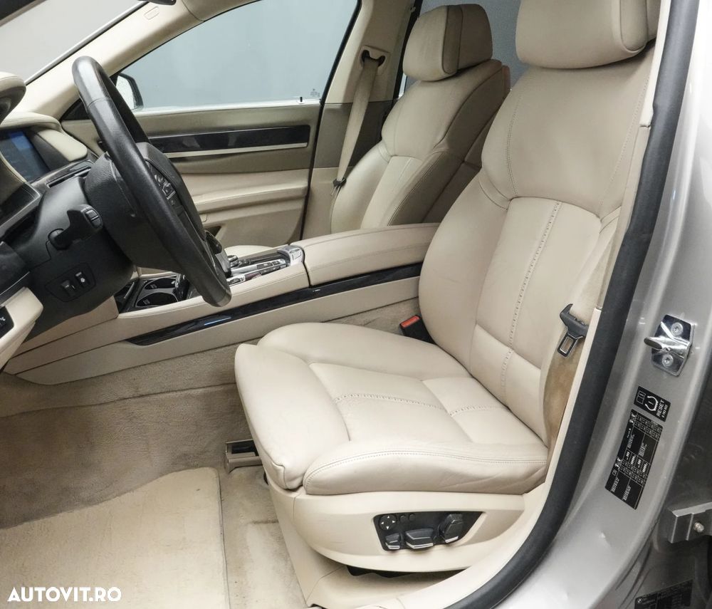 BMW Seria 7 750Li Aut. - 13
