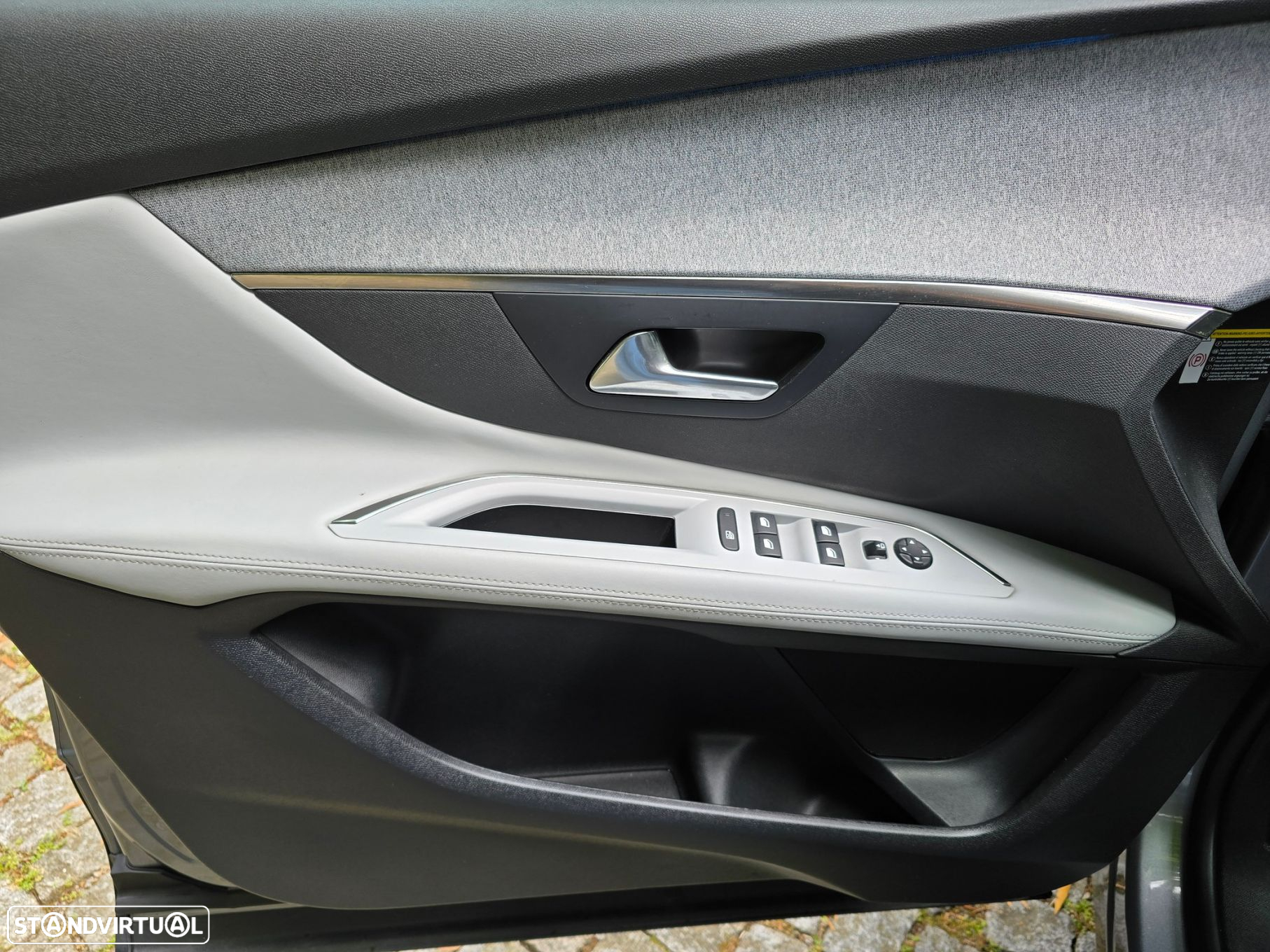 Peugeot 3008 1.2 PureTech Allure - 22