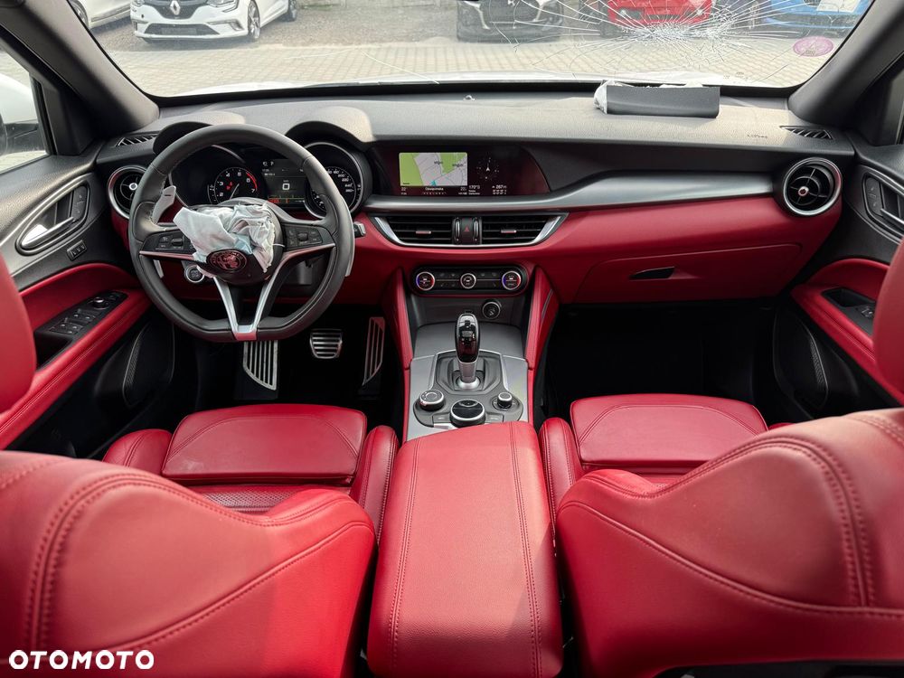 Alfa Romeo Stelvio 2.0 Turbo 16V AT8-Q4 Veloce Ti - 15