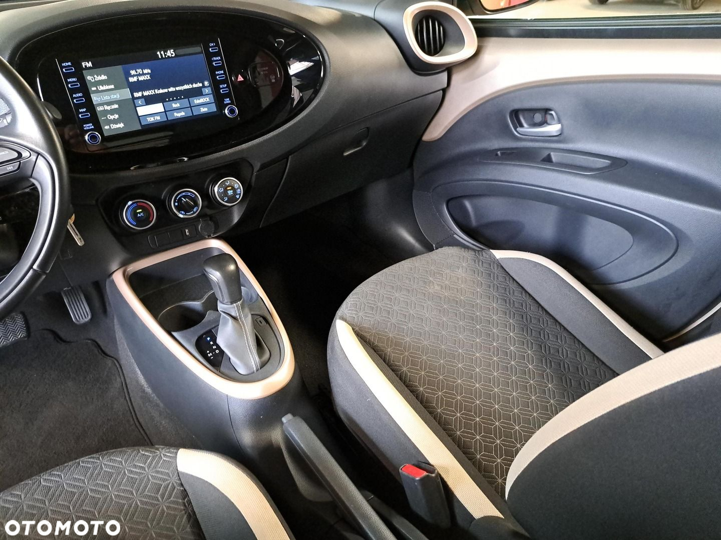 Toyota Aygo X 1.0 VVT-i Style CVT - 25