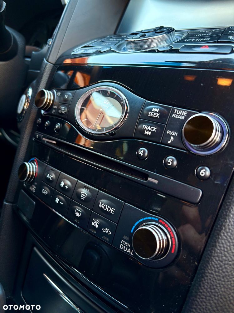 Infiniti QX70 5.0 S Premium - 21