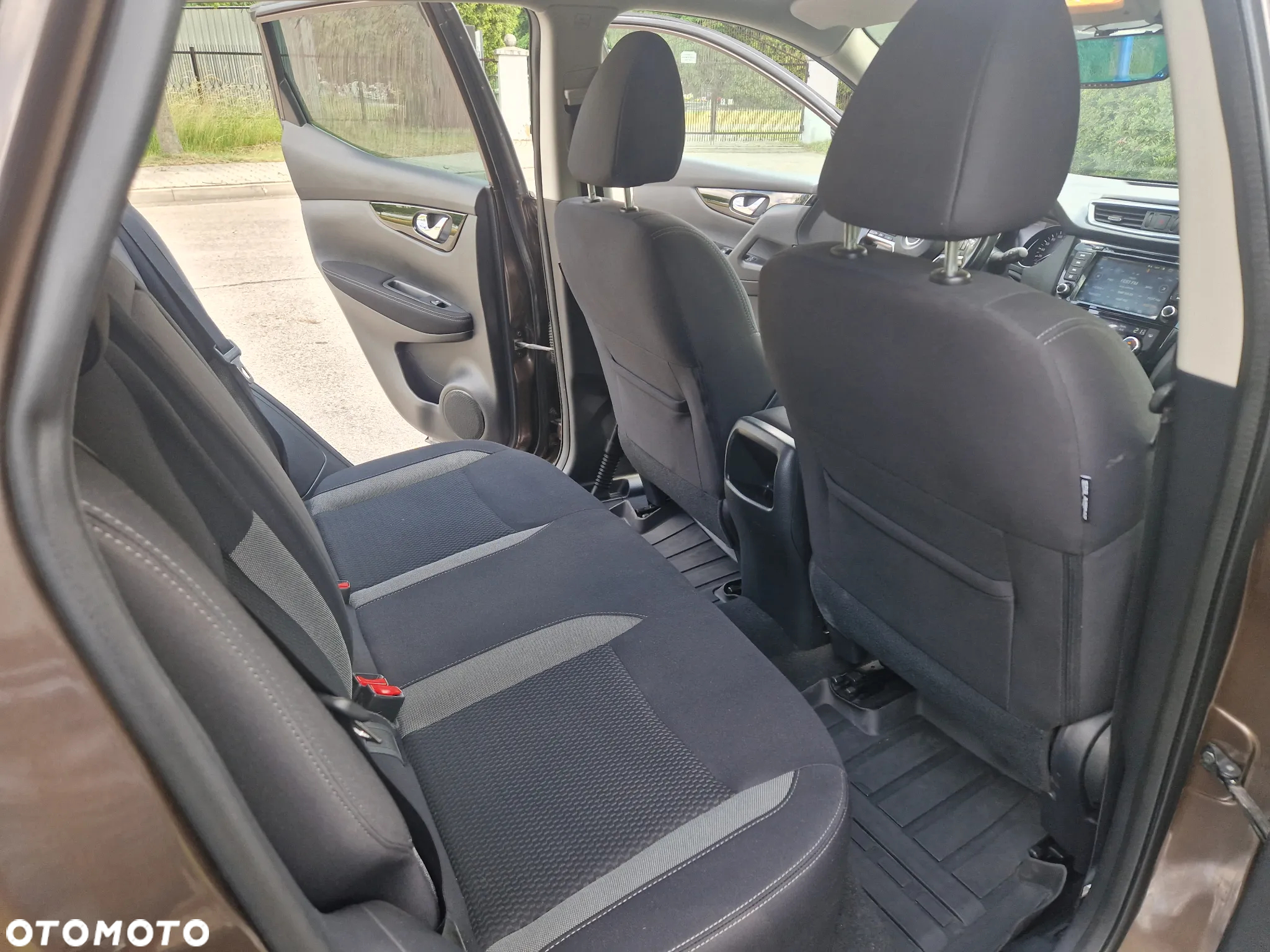 Nissan Qashqai 1.2 DIG-T Tekna EU6 - 16