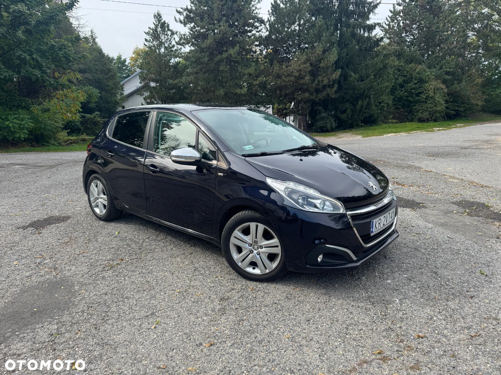 Peugeot 208 2017 photo 5