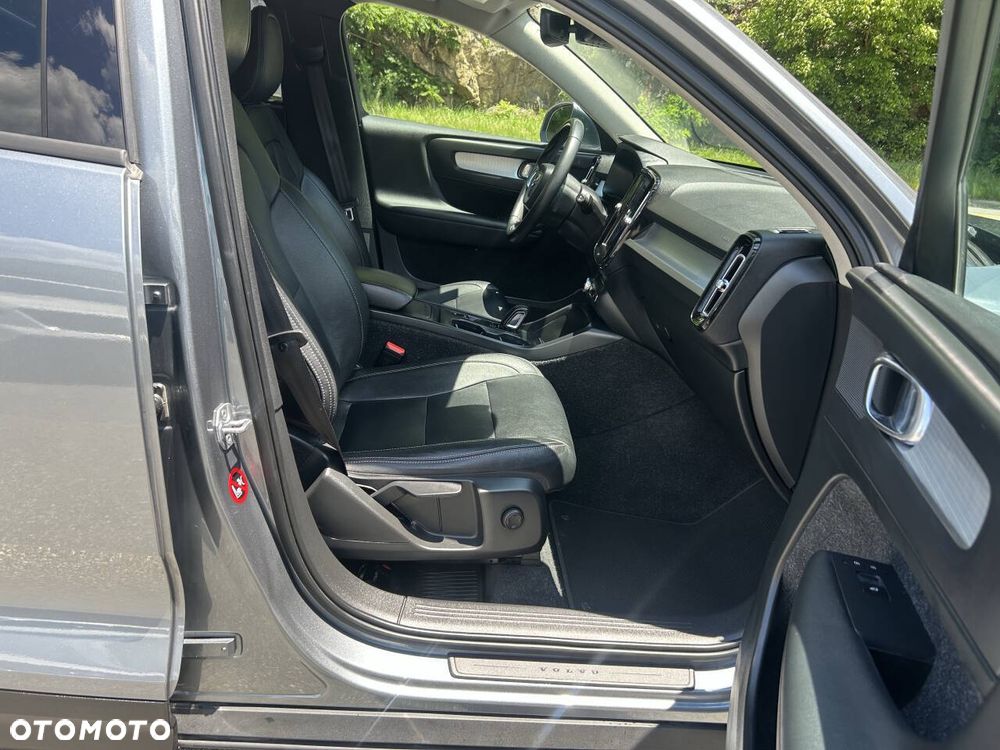 Volvo XC 40 T5 AWD Momentum - 14