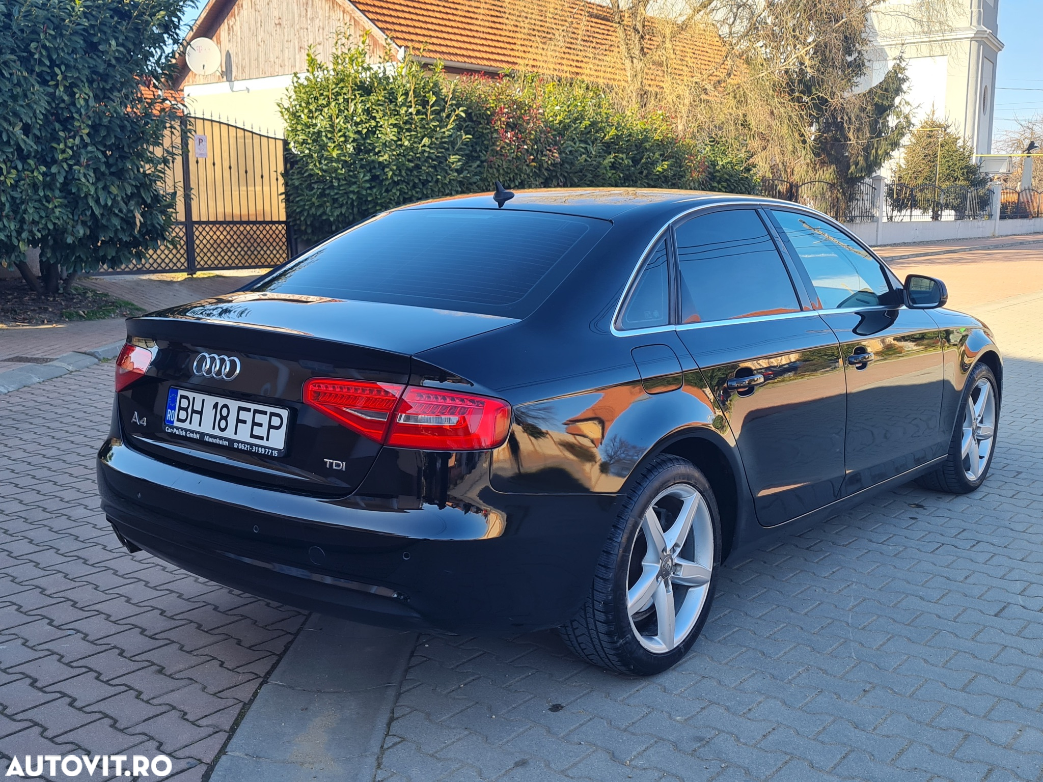 Audi A4 2.0 TDI DPF clean diesel multitronic Attraction - 3